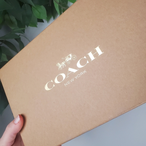 Brown Coach Gift Box Gold Lettering * - Picture 2 of 10